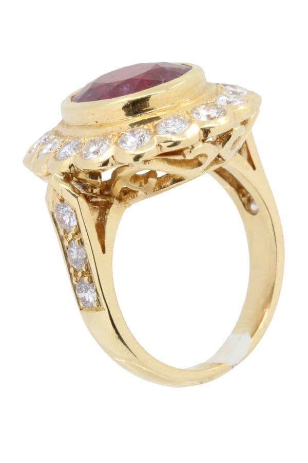 BAGUE RUBIS ENTOURAGE DIAMANTS — vue 6