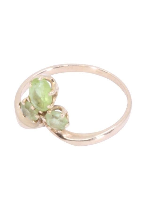 BAGUE ANCIENNE FLEUR DE LYS PÉRIDOTS — vue 3