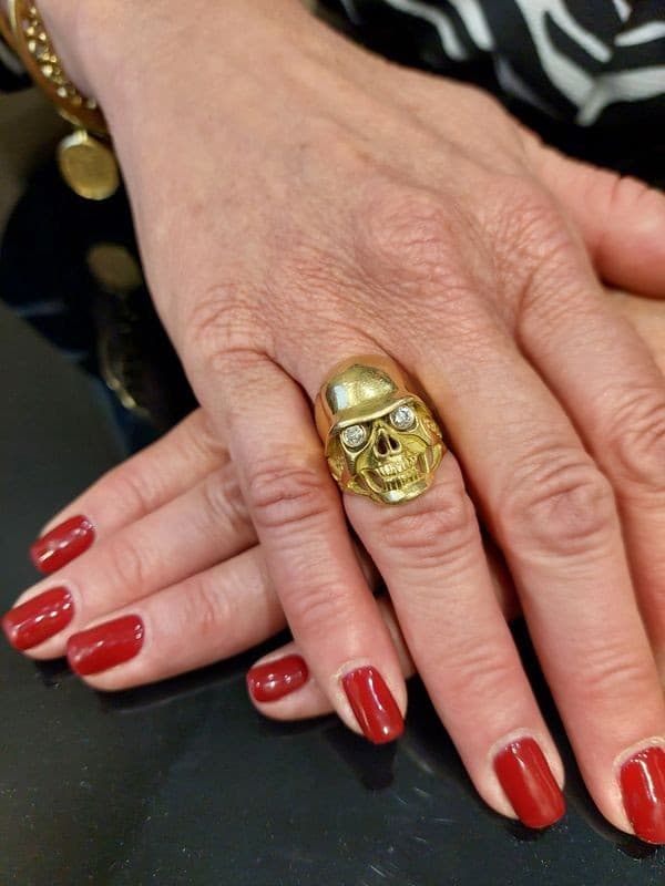 BAGUE TÊTE DE MORT DIAMANTS — vue 2
