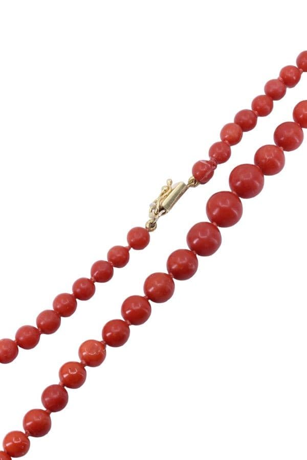 COLLIER  CORAIL EN CHUTE — vue 3