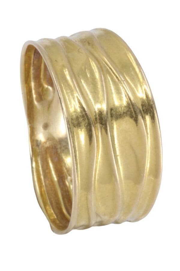 BAGUE MODERNE — vue 4
