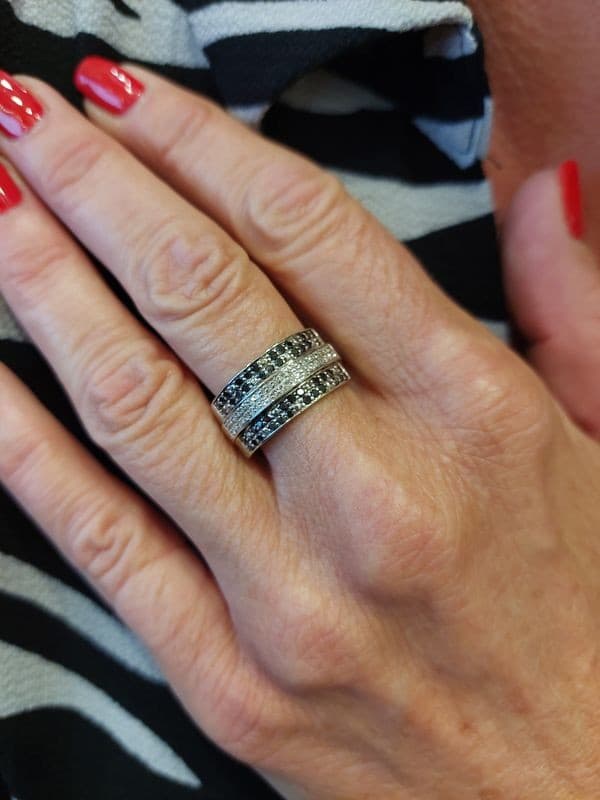 BAGUE MODERNE DIAMANTS — vue 2