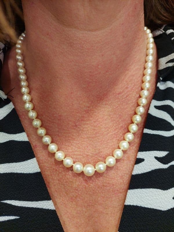 COLLIER DE PERLES EN CHUTE DIAMANTS ART-DÉCO — vue 2