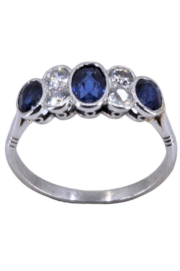 BAGUE ART-DÉCO SAPHIRS ET DAMANTS — vue 1