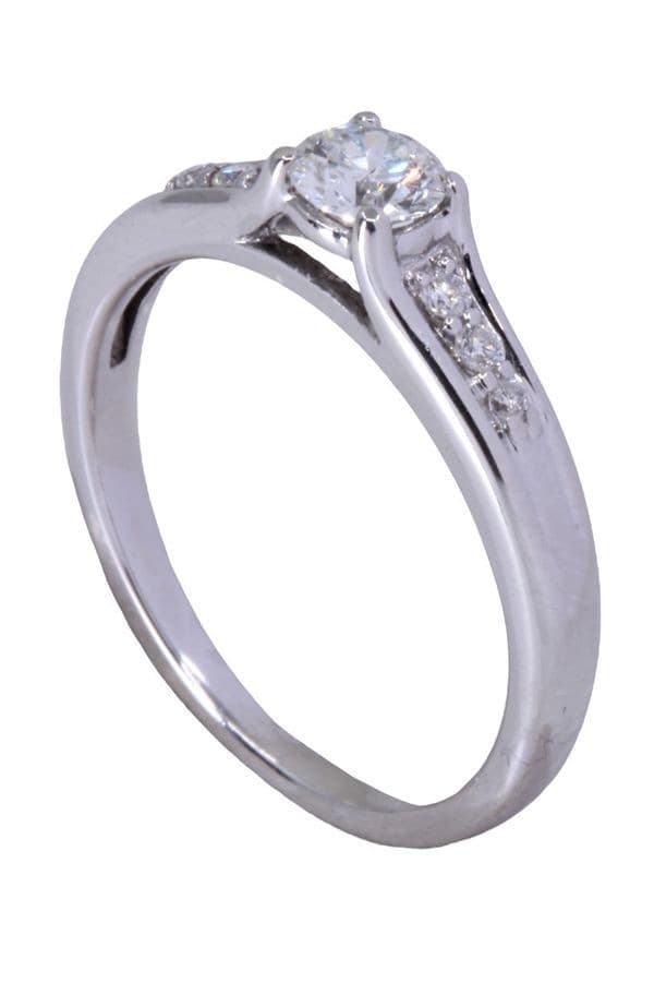 SOLITAIRE MODERNE DIAMANTS — vue 4