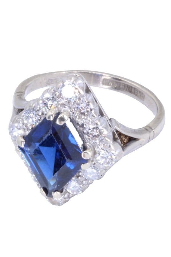BAGUE SAPHIR ET DIAMANTS ANNÉES 50' — vue 3