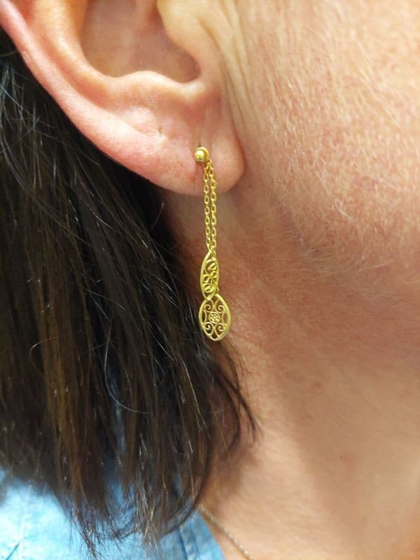 BOUCLES D'OREILLES PENDANTES FILIGRANE — vue 2